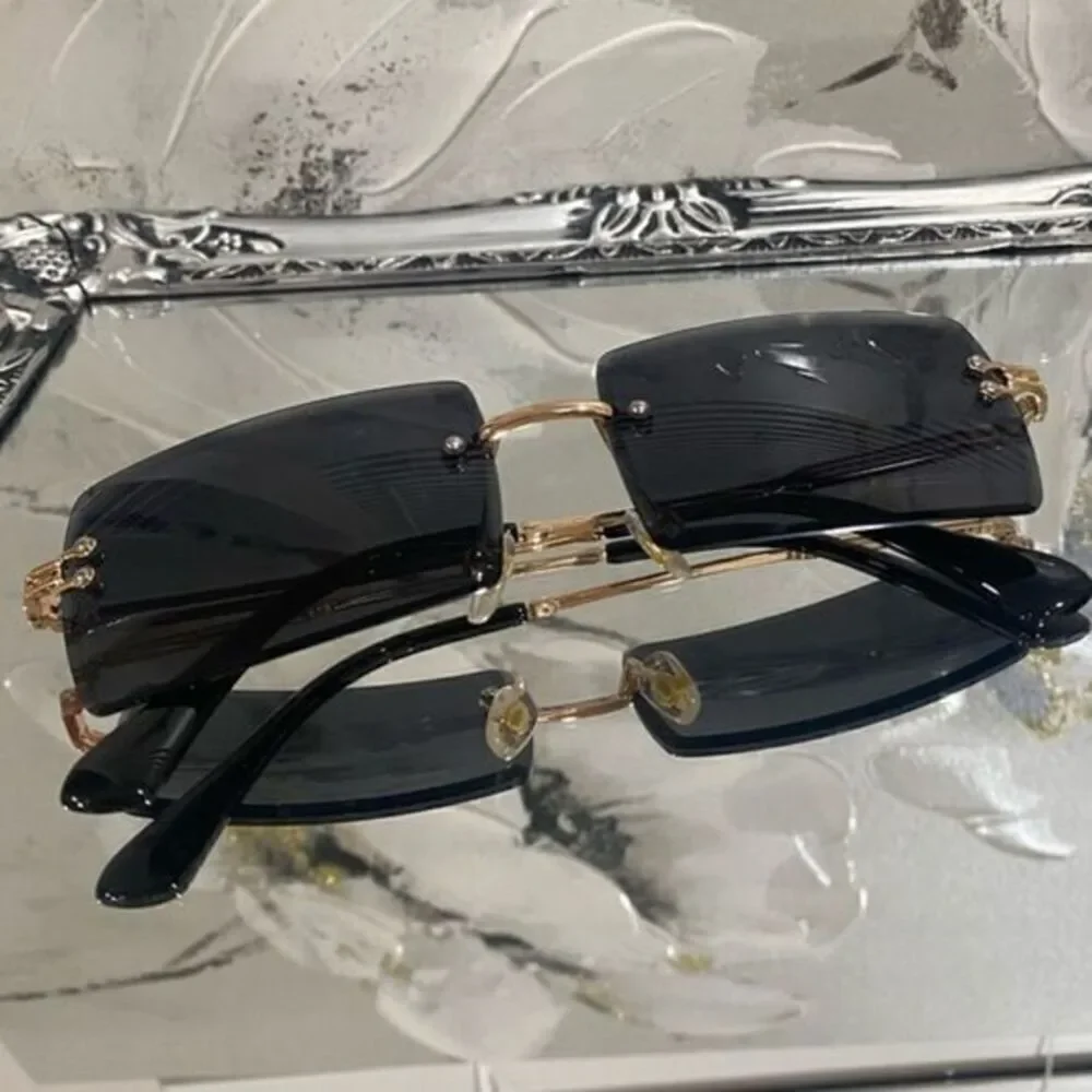 Women’s sunglasses